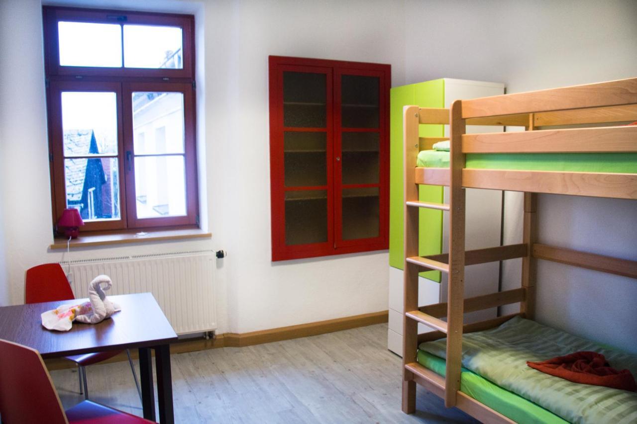 Teichcamp Hostel Grosshartmannsdorf Exterior photo